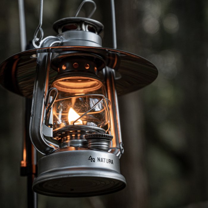 シルバー小型オイルランタン&ランタンシェード【色付きホヤ・真鍮ネームプレート付き】