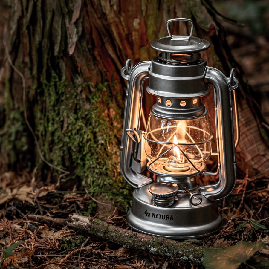 シルバー小型オイルランタン&ランタンシェード【色付きホヤ・真鍮ネームプレート付き】