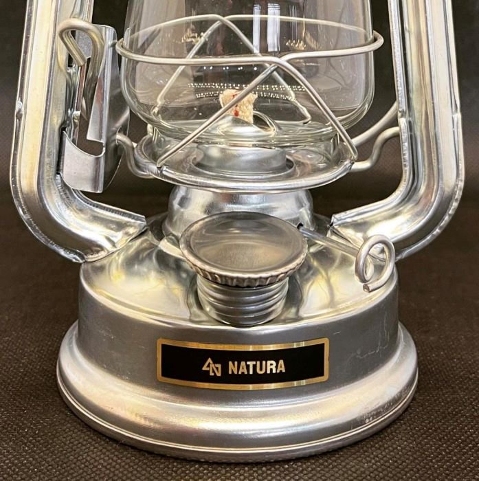 シルバー小型オイルランタン&ランタンシェード【色付きホヤ・真鍮ネームプレート付き】