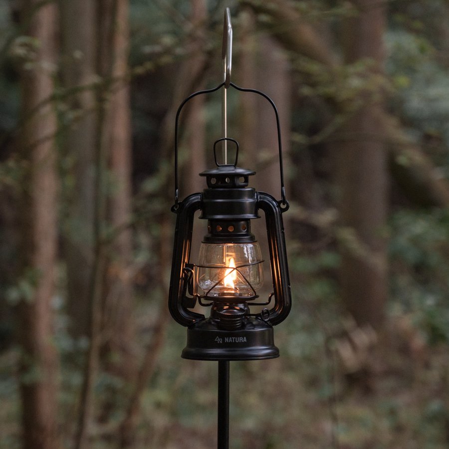 マットブラック小型オイルランタン&マットブラックシェード【色付きホヤ・真鍮ネームプレート付き】