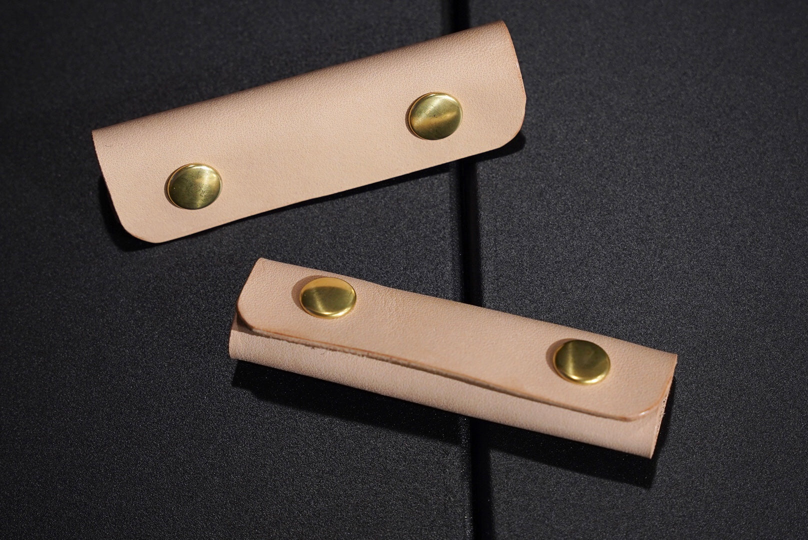 アルミコンテナ持ち手レザー