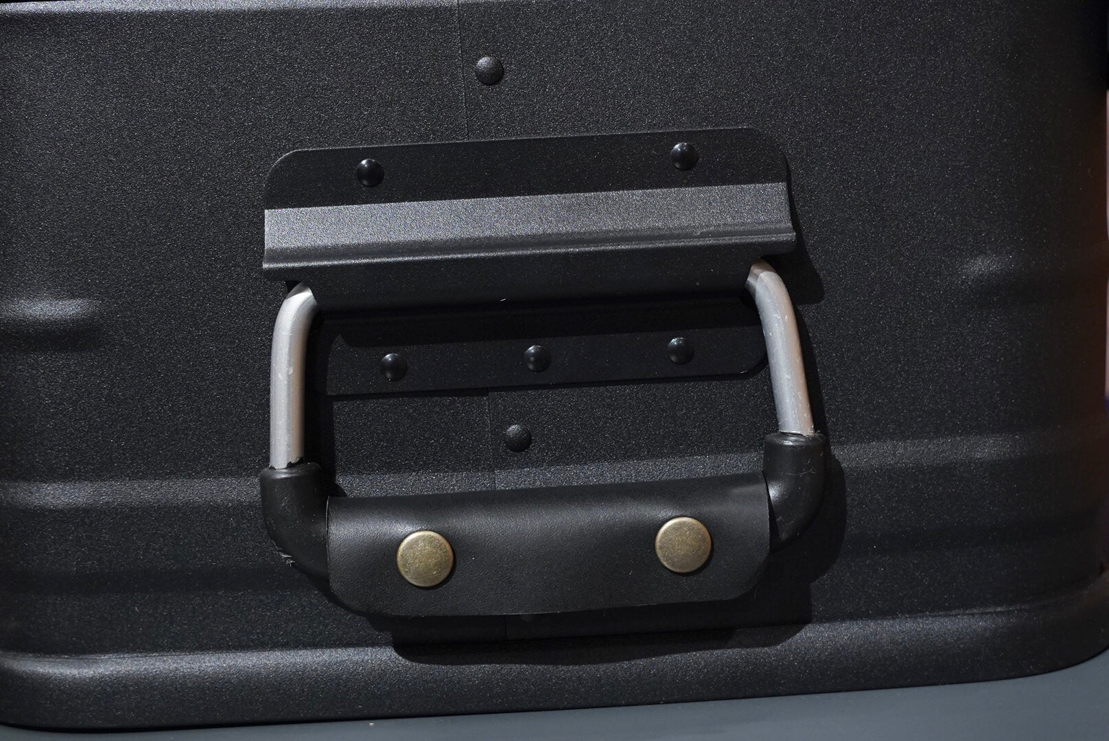 アルミコンテナ持ち手レザー