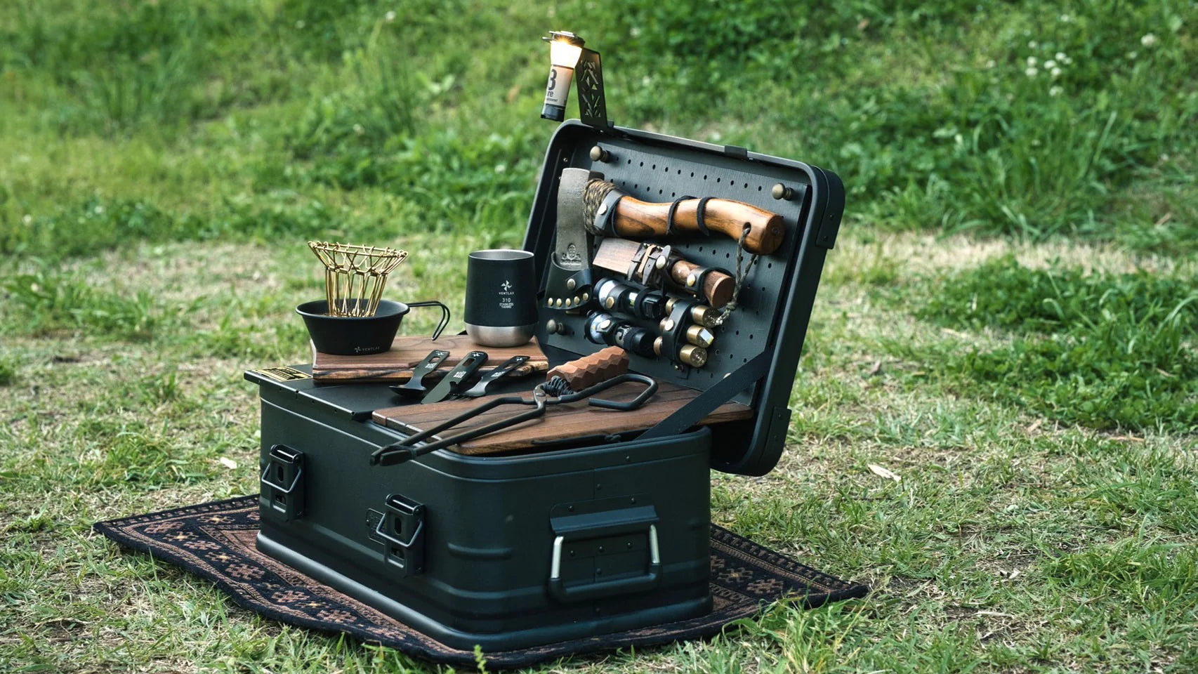 ALUMINUM CONTAINER LANTERN HOLDER