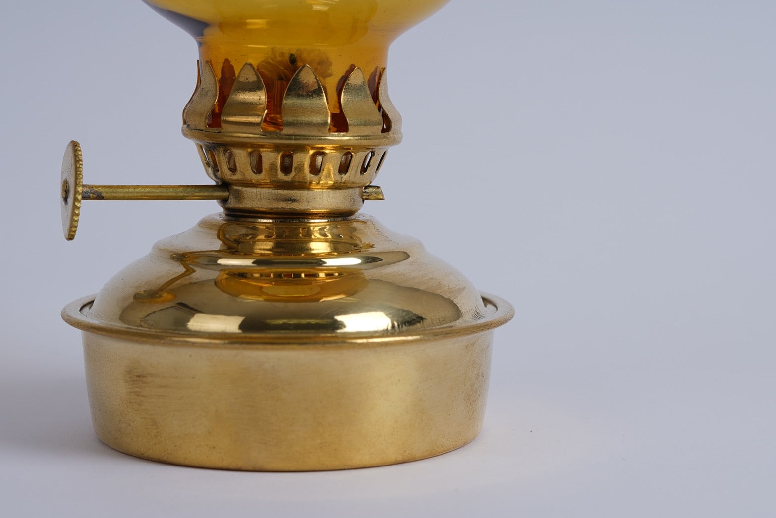 Oil Lamp Mini Amber Glass 5.75" (14.61cm) Brass