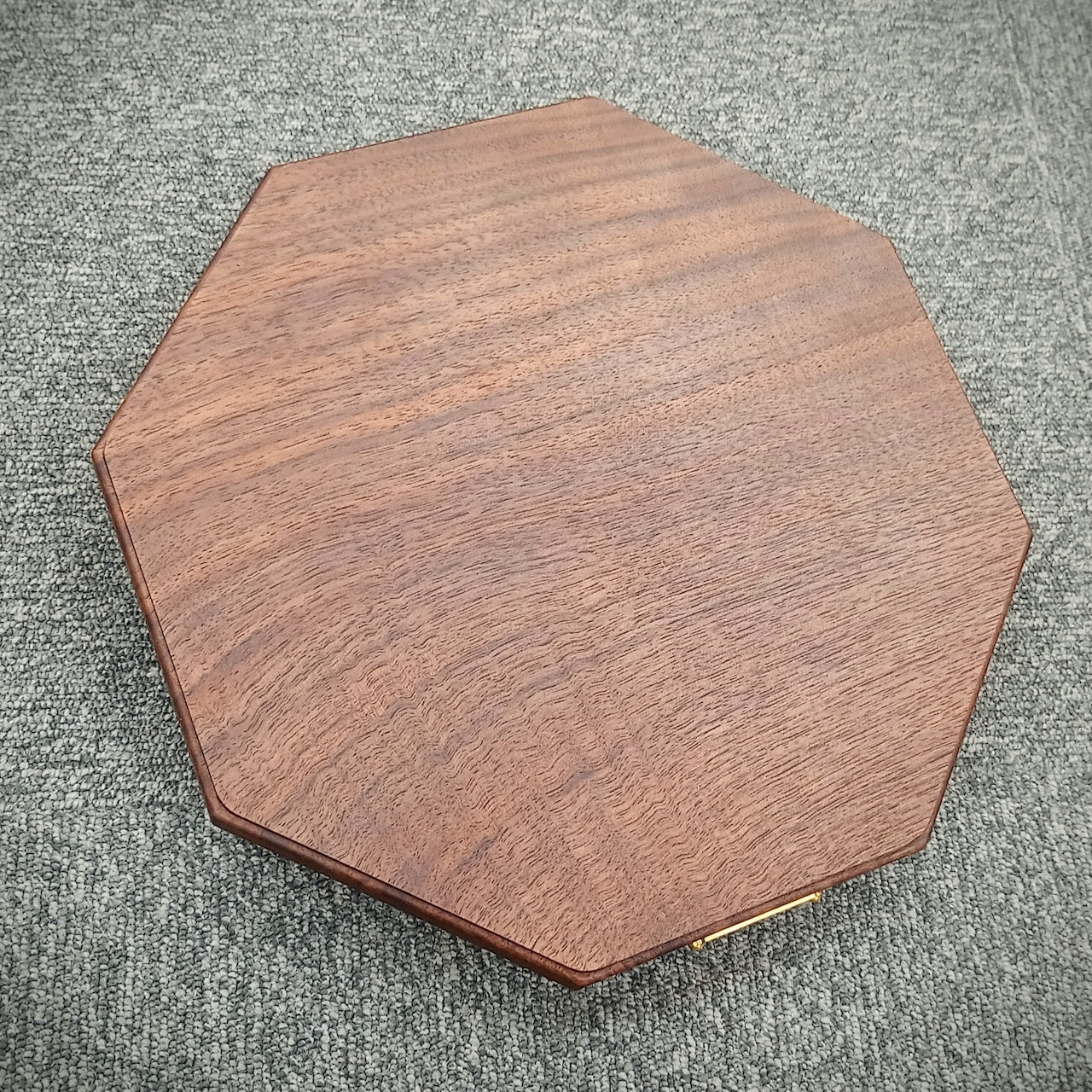 オクタゴン ソリッド リミテッド with アシノプレート / ウォールナット (Octagon Solid / Walnut)