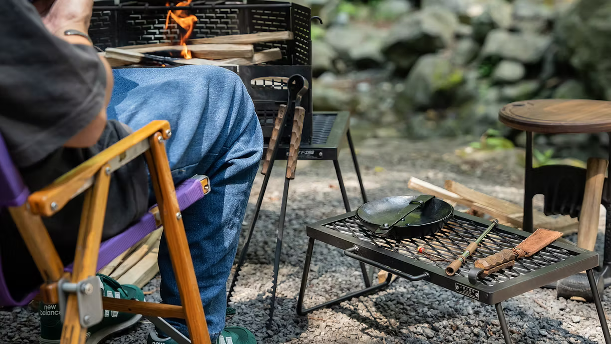 IRON TABLE mini